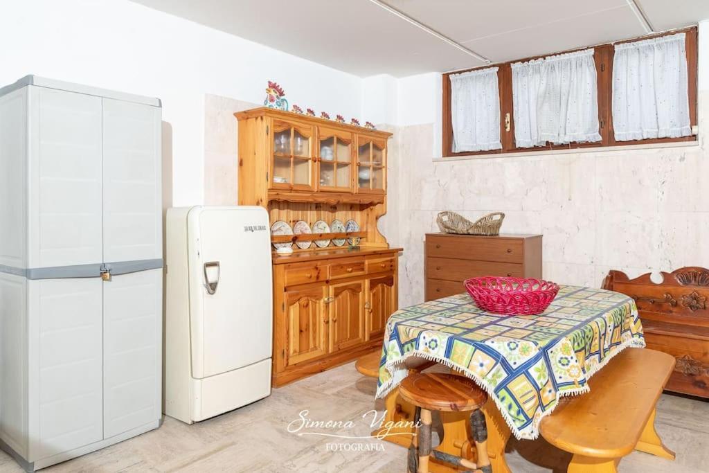 Letizia Lake House - Lovere Bagian luar foto