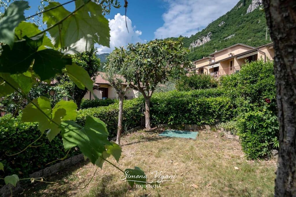 Letizia Lake House - Lovere Bagian luar foto