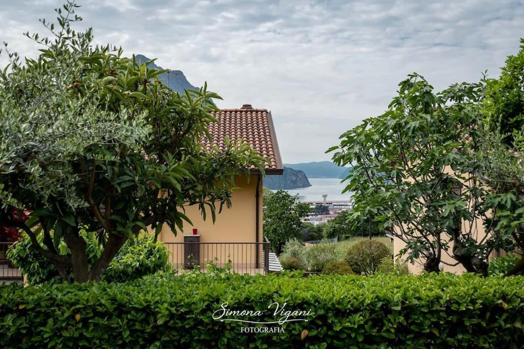 Letizia Lake House - Lovere Bagian luar foto